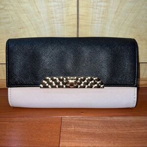 Temt Black & Blush Pink Colorblock Turn-Lock Clutch Wallet